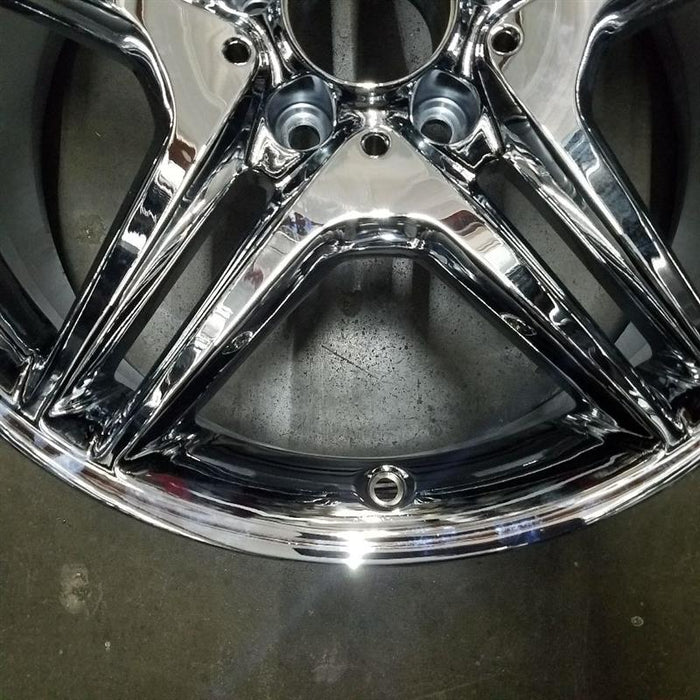 18" MERCEDES B-CLASS 15 246 Type; B250 Canada market gasoline engine 18x7.5 10 - Close-Up Detail