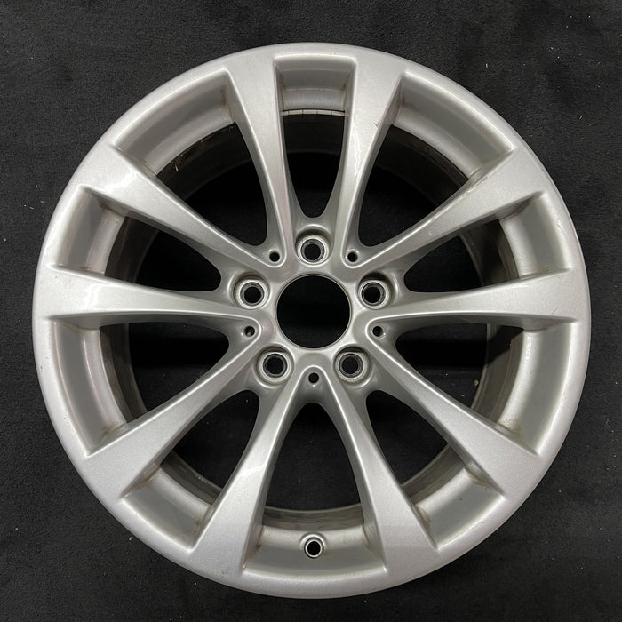 17" BMW 320i 12-13 , 17x7.5 , 5 spoke, V spoke, narrow spoke edge Original OEM - Angle View