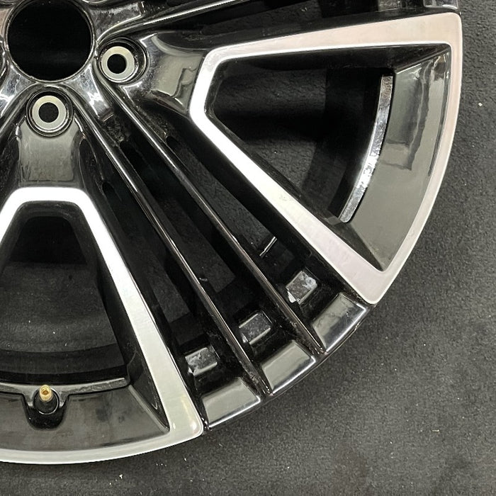 21" XC40 19-21 21x8.5 alloy 5 triple slot Original OEM Wheel Rim - Back View
