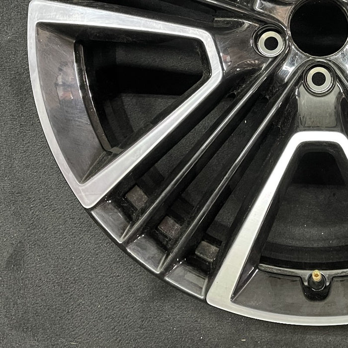 21" XC40 19-21 21x8.5 alloy 5 triple slot Original OEM Wheel Rim - Additional View