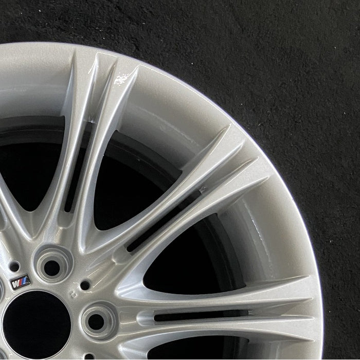 18" BMW 525i 04-05 18x8 alloy 10 spoke grooved spoke M design Original OEM - Close-Up Detail