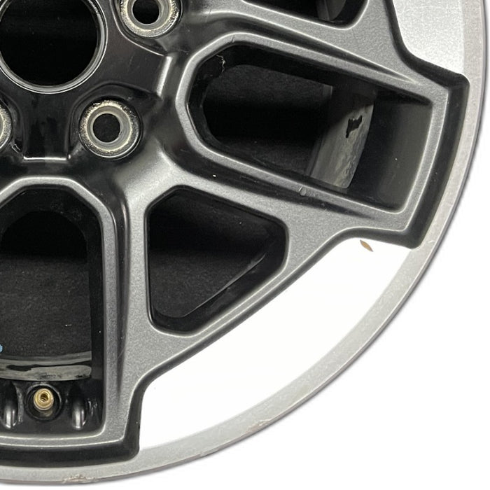 17" WRANGLER 18 VIN X 6th digit JL body 17x7.5 5 spoke aluminum U spoke opt WLD - Close-Up Detail