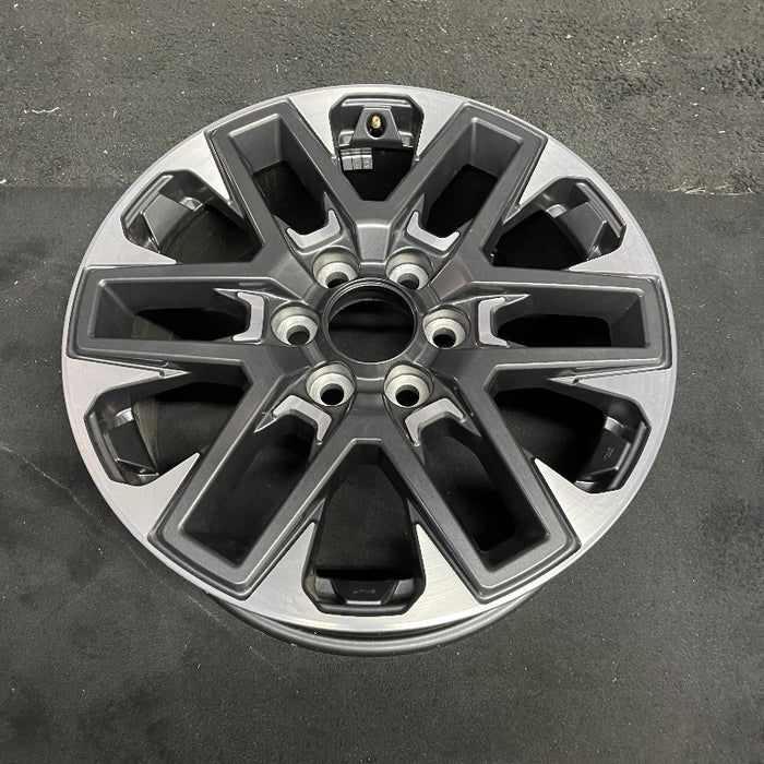 20" SEQUOIA 23-24 20x8 open spoke 6 spoke machined face with black pockets - View 8