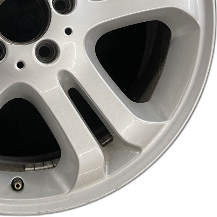 18" MERCEDES ML-CLASS 06 164 Type; ML500 18x8 10 spoke Original OEM Wheel Rim - Close-Up Detail