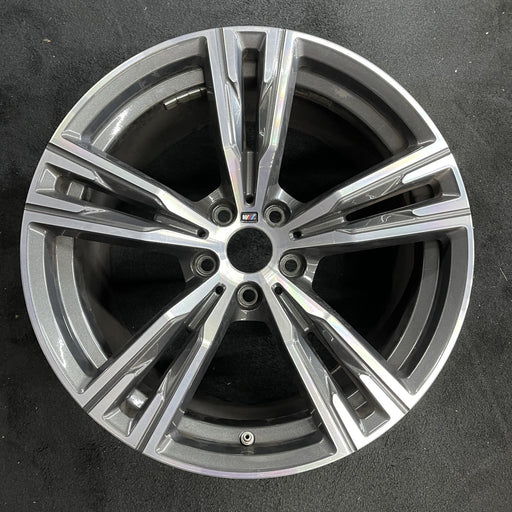 18" BMW Z4 19 18x10, 5 spoke, double spoke Original OEM Wheel Rim - Angle View