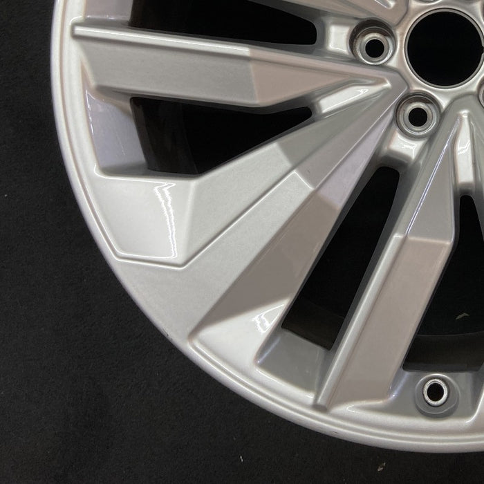 20" E-TRON S 22-23 20x9 Original OEM Wheel Rim - Additional View