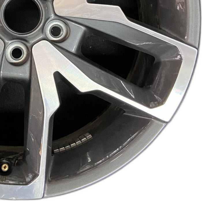 20" WRANGLER 24 20x8 5 spoke open spoke opt WRA Original OEM Wheel Rim - Close-Up Detail