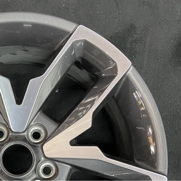 20" WRANGLER 24 20x8 5 spoke open spoke opt WRA Original OEM Wheel Rim - Close-Up Detail