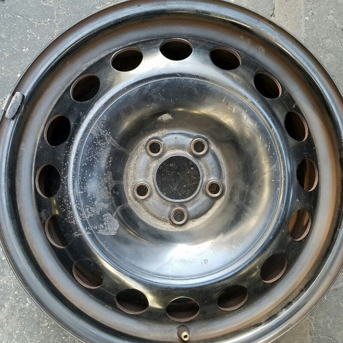 16" BEETLE 98-10 16x6.5 steel Original OEM Wheel Rim - Angle View