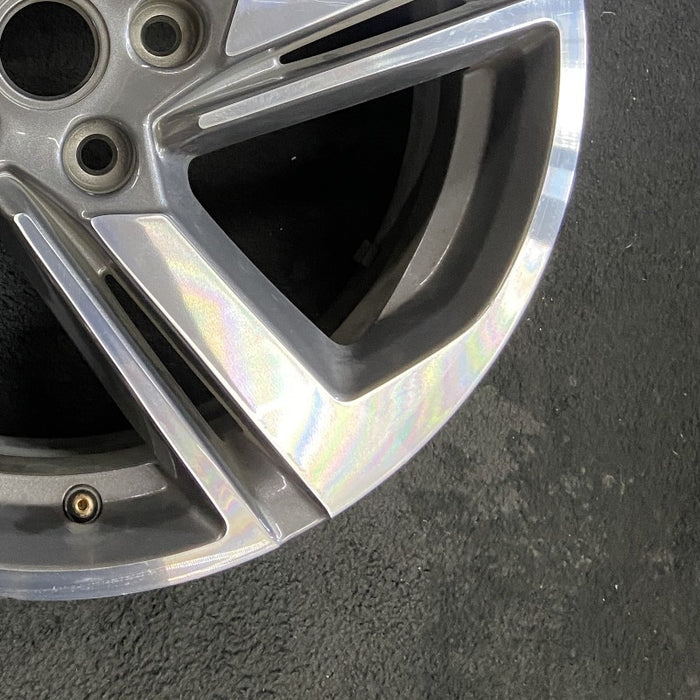 18" TERRAIN 18-21 18x7 opt RV6 silver with black inlay Original OEM Wheel Rim - Back View