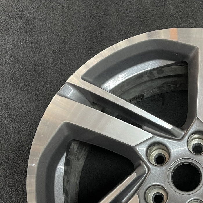 18" TERRAIN 18-21 18x7 opt RV6 silver with black inlay Original OEM Wheel Rim - Side Profile