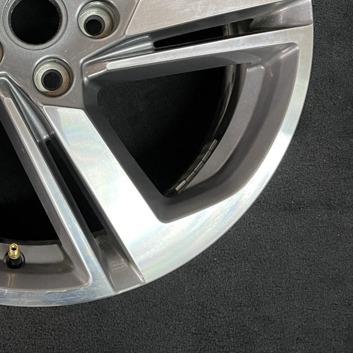 18" TERRAIN 18-21 18x7 opt RV6 silver with black inlay Original OEM Wheel Rim - Back View