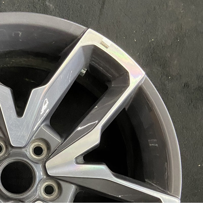 20" WRANGLER 24 20x8 5 spoke open spoke opt WRA Original OEM Wheel Rim - Close-Up Detail