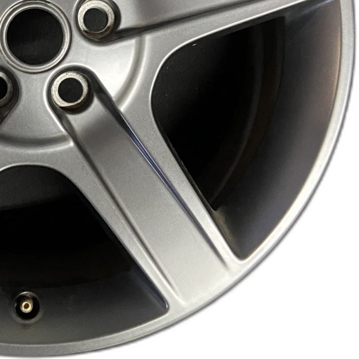 20" DEFENDER 20-24 20x8.5 5 spoke grooved spoke gray Original OEM Wheel Rim - Close-Up Detail