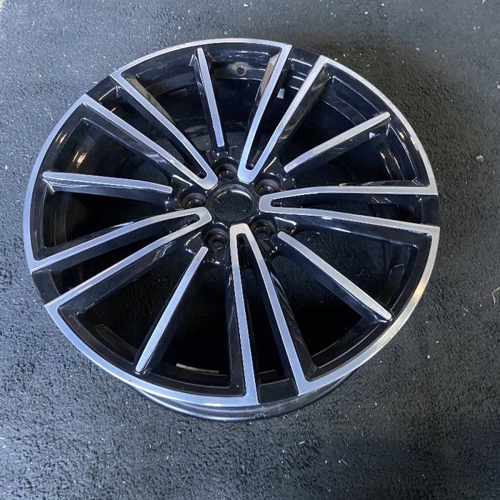 20" BMW i8 19-20 20x7.5 alloy w/o directial; 15 spoke alternating spoke gray - View 8