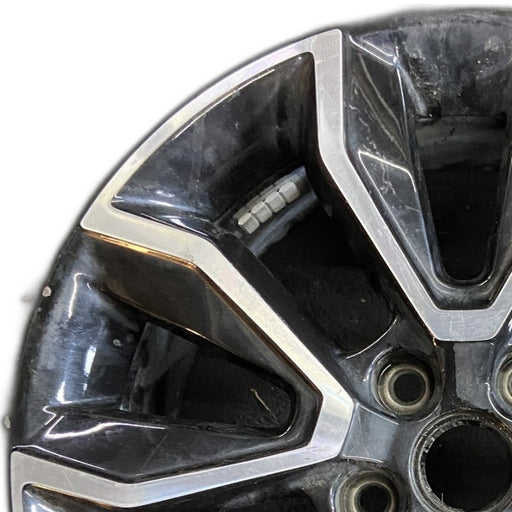 17" TRAILBLAZER 21-22 17x7.5 10 spoke opt MZD machined face with black pockets - Angle View