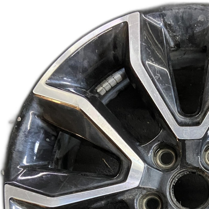 17" TRAILBLAZER 21-22 17x7.5 10 spoke opt MZD machined face with black pockets - Angle View