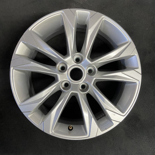 17" TRAILBLAZER 21-23 17x7.5 5 double spoke silver opt Q6W Original OEM Wheel - Front View
