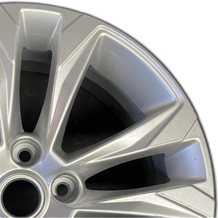 17" TRAILBLAZER 21-23 17x7.5 5 double spoke silver opt Q6W Original OEM Wheel - Side Profile