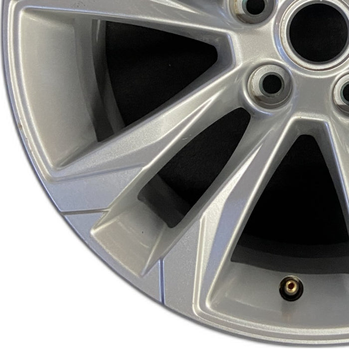 17" TRAILBLAZER 21-23 17x7.5 5 double spoke silver opt Q6W Original OEM Wheel - Back View