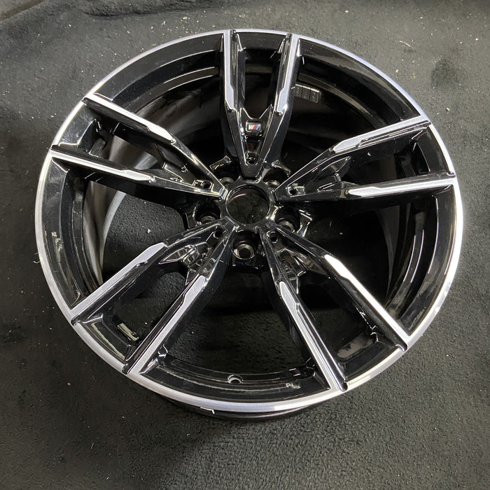 19" BMW 330i 20-22 19x8, , double spoke, w/dimple inside spoke Original OEM - Side Profile