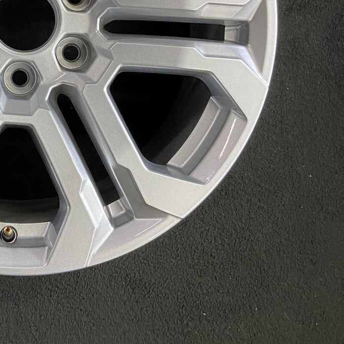 20" CANYON 23-24 20x9 machined dark gray open spoke opt RD5 Original OEM Wheel - Back View