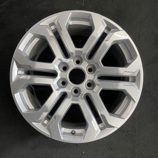 20" CANYON 23-24 20x9 machined dark gray open spoke opt RD5 Original OEM Wheel - Front View