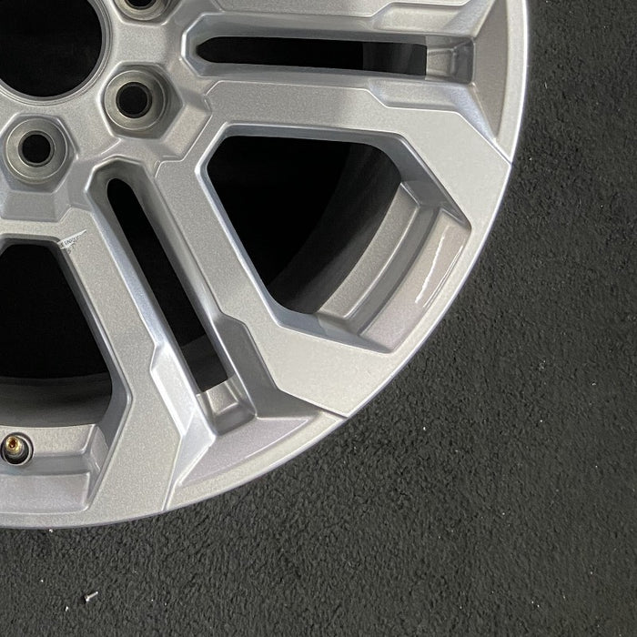 20" CANYON 23-24 20x9 machined dark gray open spoke opt RD5 Original OEM Wheel - Back View