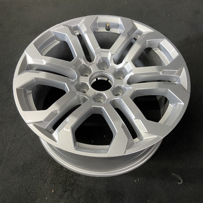 20" CANYON 23-24 20x9 machined dark gray open spoke opt RD5 Original OEM Wheel - View 8