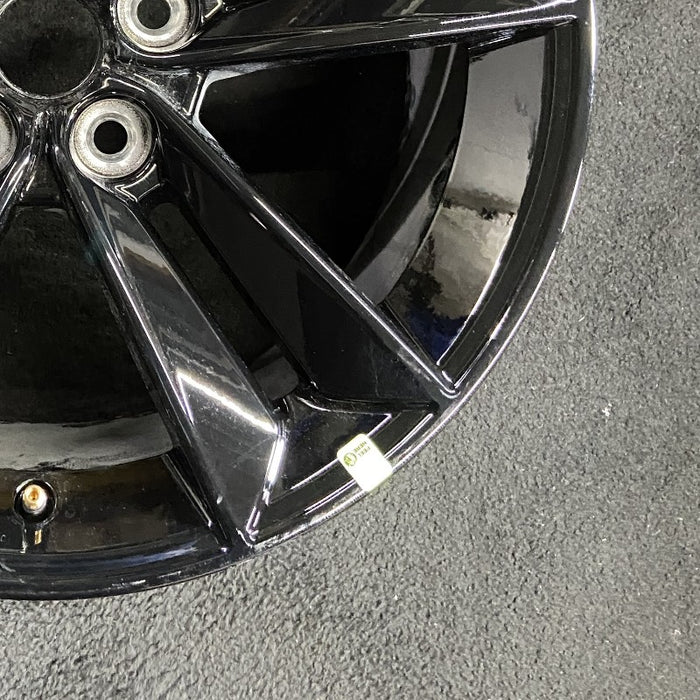 18" MUSTANG 24 18x8.5 5 split spoke Original OEM Wheel Rim - Back View