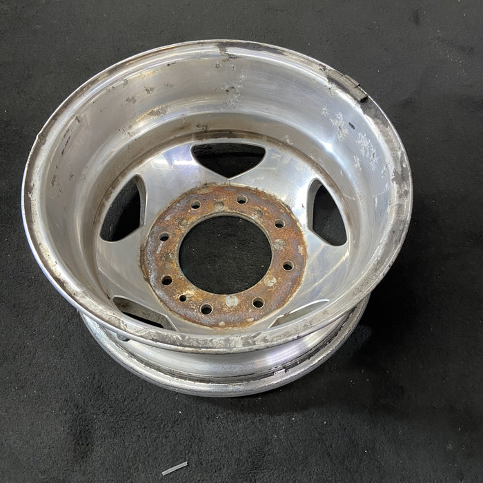 17" SIERRA 3500 PICKUP 11-17 DRW, , forged polished aluminum , rear, outer - Close-Up Detail