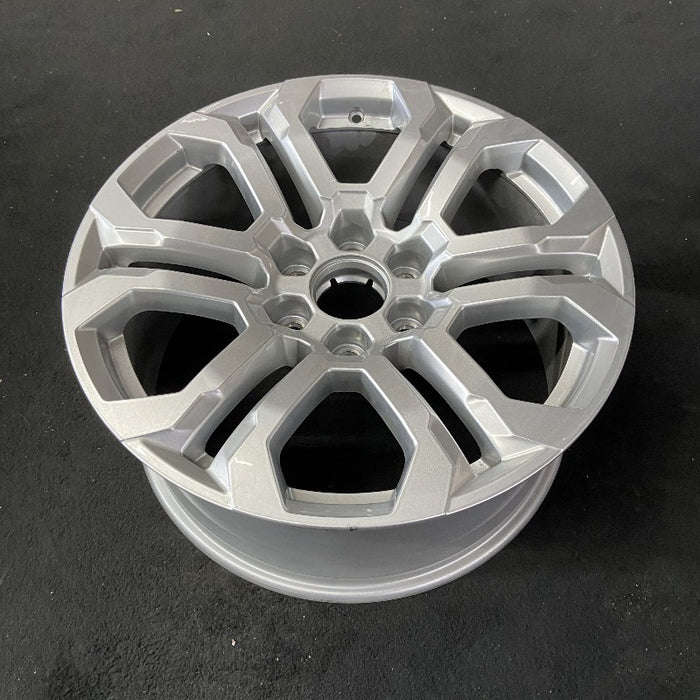 20" CANYON 23-24 20x9 machined dark gray open spoke opt RD5 Original OEM Wheel - View 8