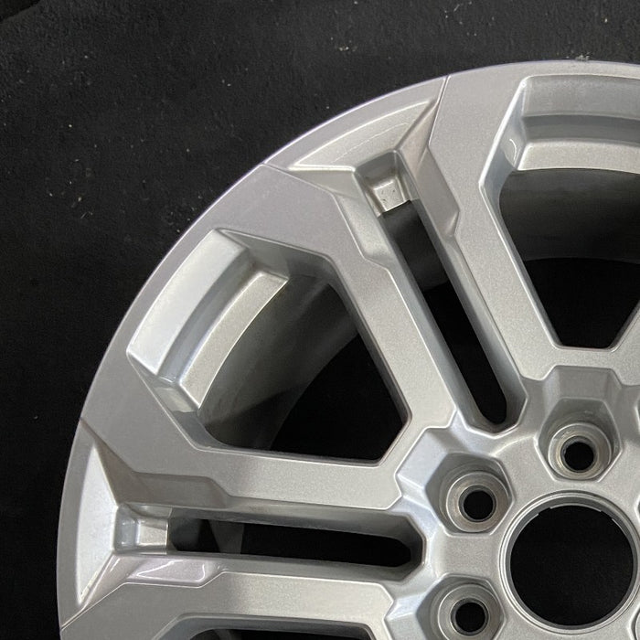 20" CANYON 23-24 20x9 machined dark gray open spoke opt RD5 Original OEM Wheel - Side Profile