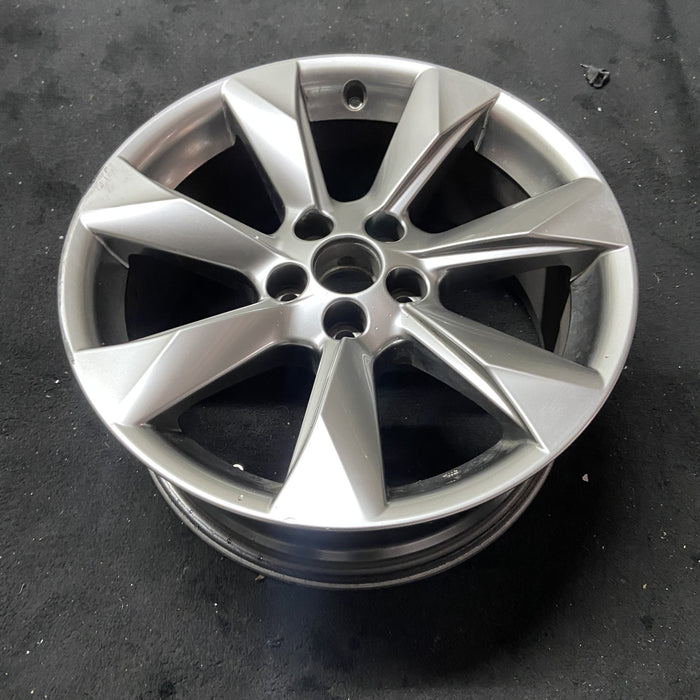 18" LEXUS RX350 16-19 18x8 , Original OEM Wheel Rim - Close-Up Detail