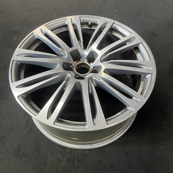 20" AUDI A7 16-18 20x9 , 10 double spoke, straight spoke Original OEM Wheel Rim - Close-Up Detail