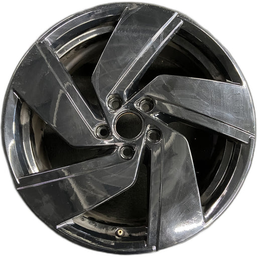18" GOLF GTI 22-23 18x7.5, silver black Original OEM Wheel Rim - Front View