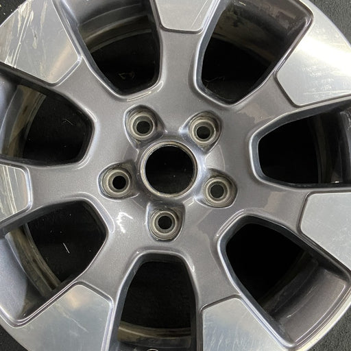 18" WRANGLER 18 VIN X 6th digit JL body 18x7.5 7 spoke opt WPT polished face - Angle View