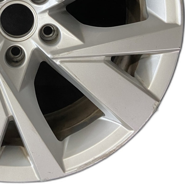 18" ATLAS CROSS SPORT 20-22 18x8 silver Original OEM Wheel Rim - Close-Up Detail