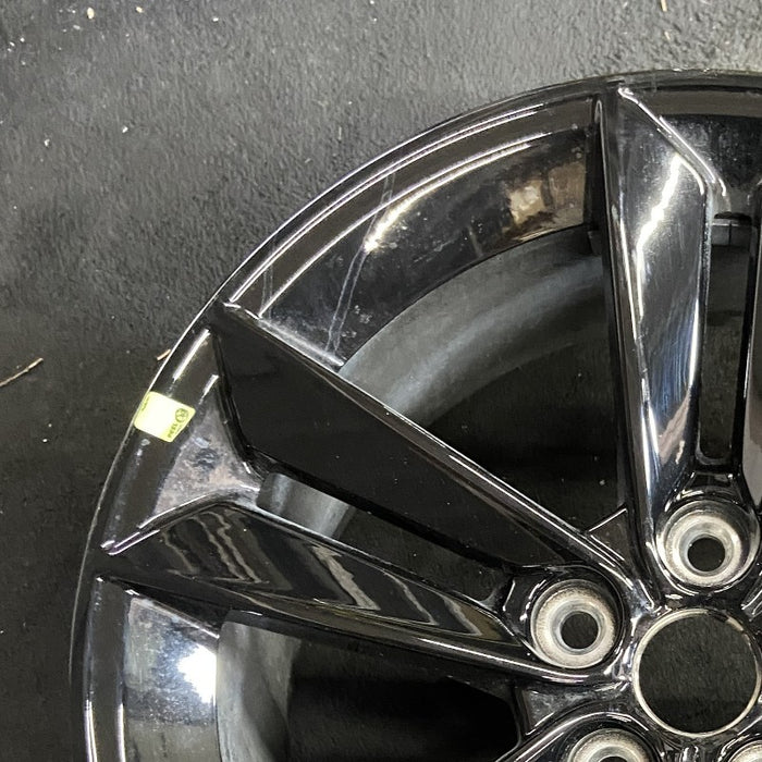 18" MUSTANG 24 18x8.5 5 split spoke Original OEM Wheel Rim - Side Profile