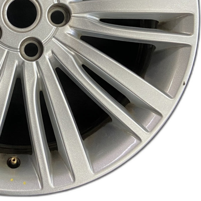 20" DISCOVERY 17-20 20x8.5 alloy 10 spoke split spoke Original OEM Wheel Rim - Close-Up Detail