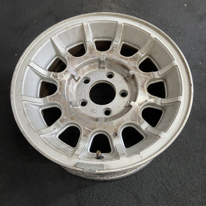 15" CROWN VICTORIA 95-97 15x6.5 aluminum 12 spoke w/o machined finish Original OEM Wheel Rim