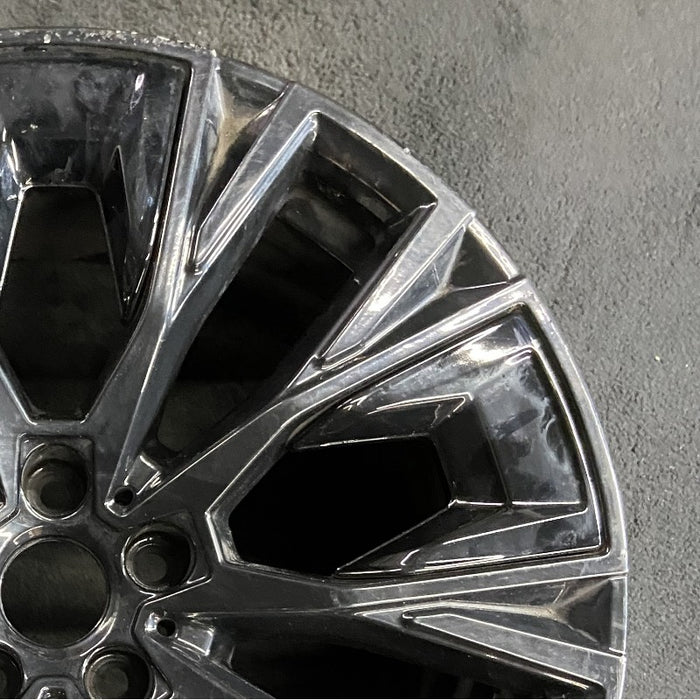 20" BMW 430i 22-24 20x9 multi-spoke removable inserts Original OEM Wheel Rim - Close-Up Detail