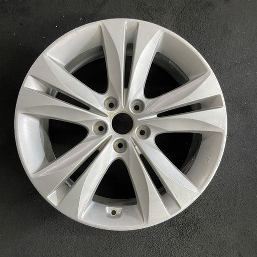 18" GENESIS 09-12 Cpe 18x8 10 spoke rear Original OEM Wheel Rim - Front View
