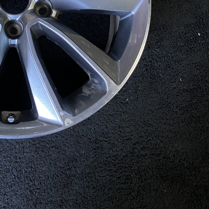 18" SANTA FE 17-18 18x7.5 alloy 3.3L LWB Original OEM Wheel Rim