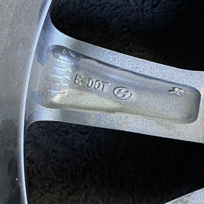 18" SANTA FE 17-18 18x7.5 alloy 3.3L LWB Original OEM Wheel Rim