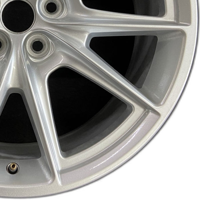 19" MUSTANG 24 19x8.5 5 spoke V spoke Original OEM Wheel Rim - Close-Up Detail