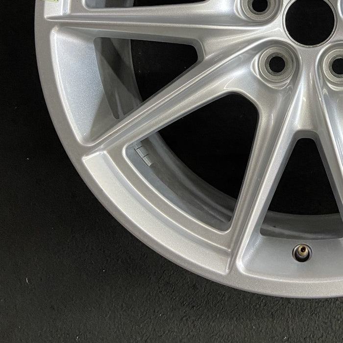 19" MUSTANG 24 19x8.5 5 spoke V spoke Original OEM Wheel Rim - Additional View