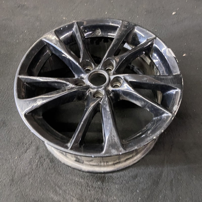 17" INFINITI Q50 14-15 17x7.5 alloy 5 V spoke alternating spoke width chrome Original OEM Wheel Rim