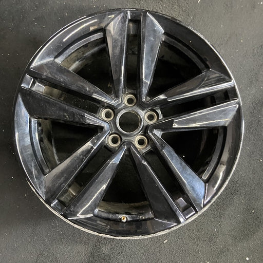 19" MUSTANG 15 19x9 TPMS 10 spoke 5 split spokes Original OEM Wheel Rim - Front View