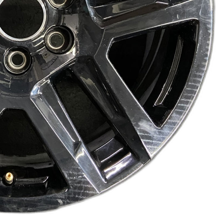 20" COLORADO 23-24 20x9 opt NZS gloss black Original OEM Wheel Rim - Close-Up Detail